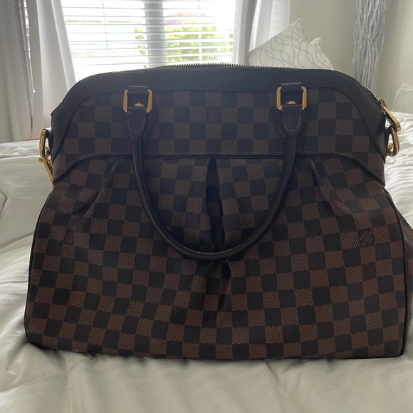 Louis Vuitton Handbags - Louis Vuitton Damier Ebene